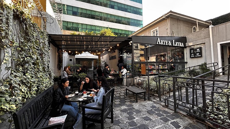 Foto de Café e Livraria Arte e Letra